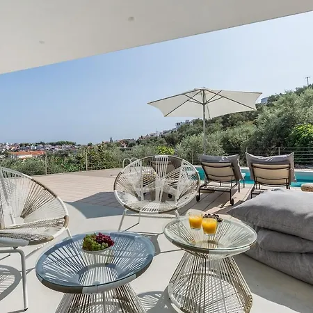 Modern With Private Swimming Pool 아파트