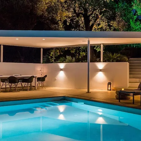 Lägenhet Modern With Private Swimming Pool *
